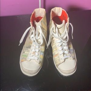 Nike Basketball Sneaker, Cream/Print 7.5